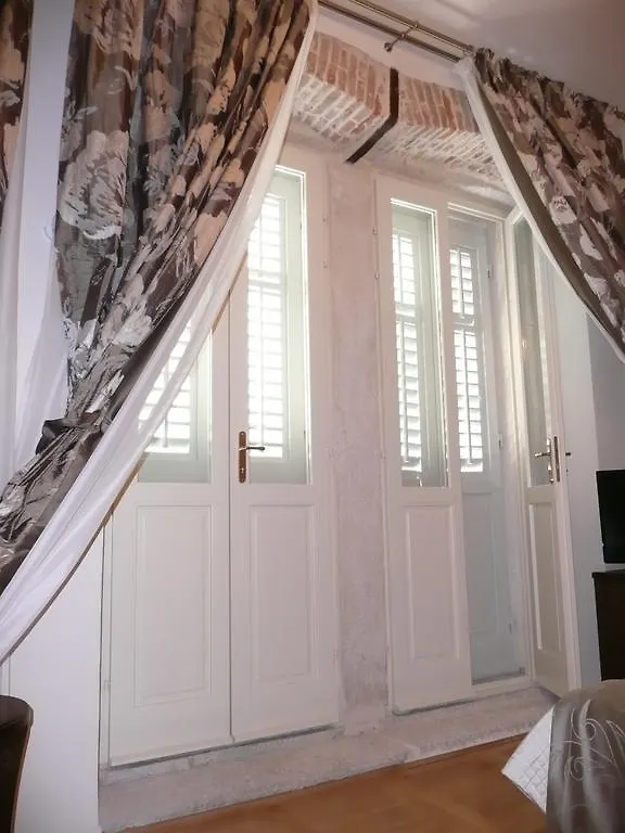 بيت ضيافة Palace Augubio سبليت