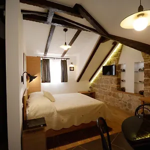 4* Pensión Desideria
